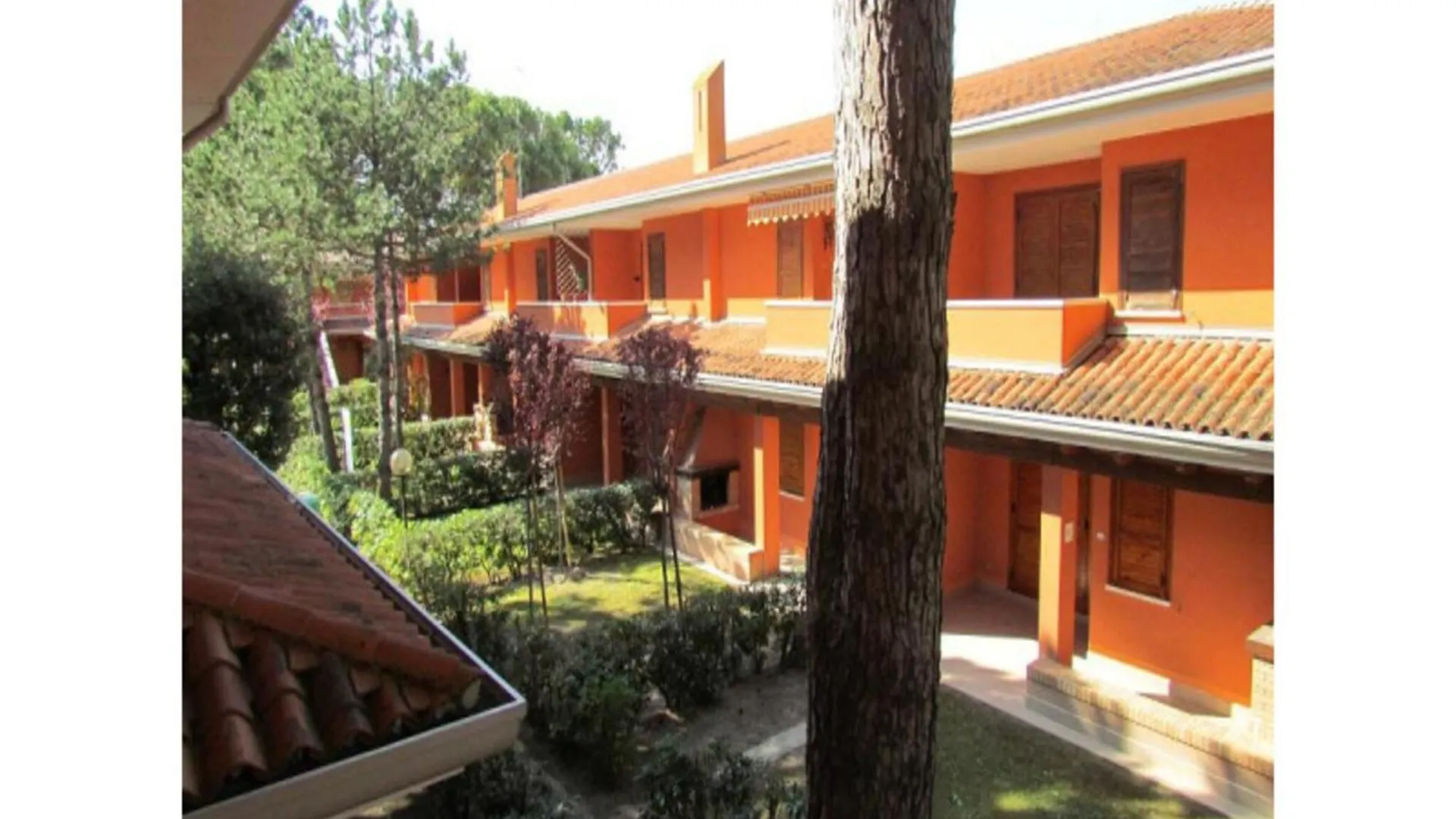 Chill In Our Gorgeous Pool - Beahost Apartment Bibione 0*,  Italy